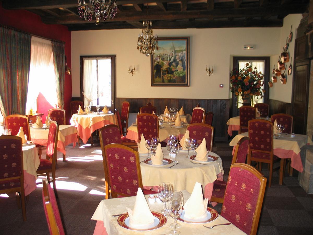Le Pelican Hotel Rochefort-en-Terre Exterior photo